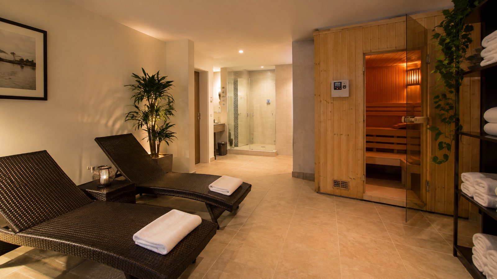 Espace spa avec sauna